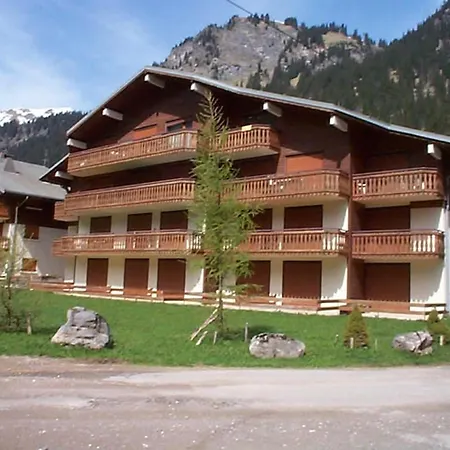 Cosy 2 Pieces, Balcon Et Parking, - Fr-1-198-113 *
